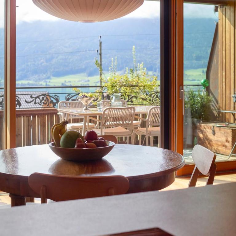 Mountains & Lake Boutique Apartment - Two-Bedroom Apartment - 2