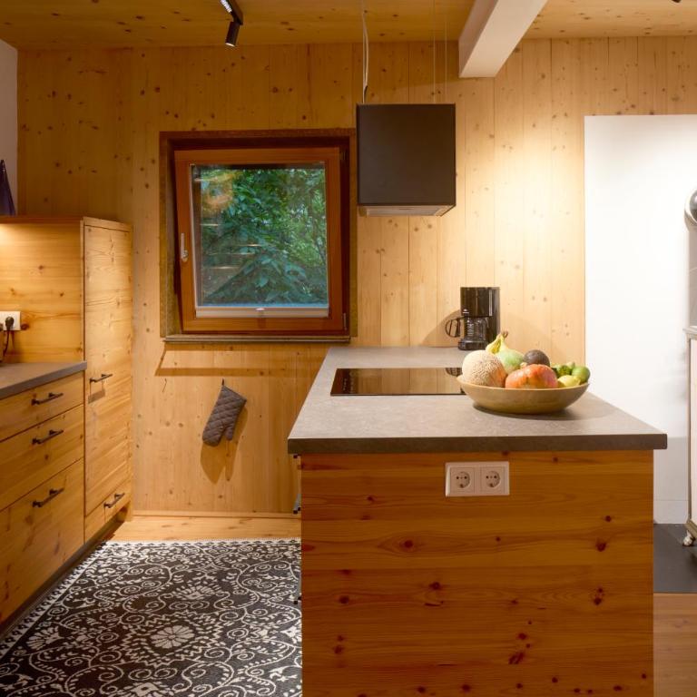 Mountains & Lake Boutique Apartment - Two-Bedroom Apartment - 22