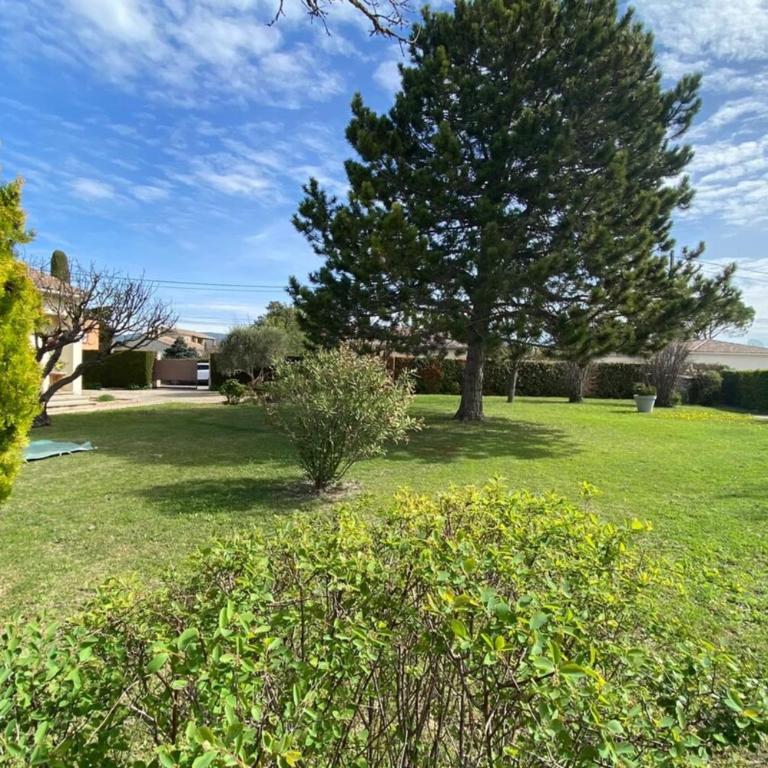 Family villa with garden and pool - Maison 3 Chambres - 23