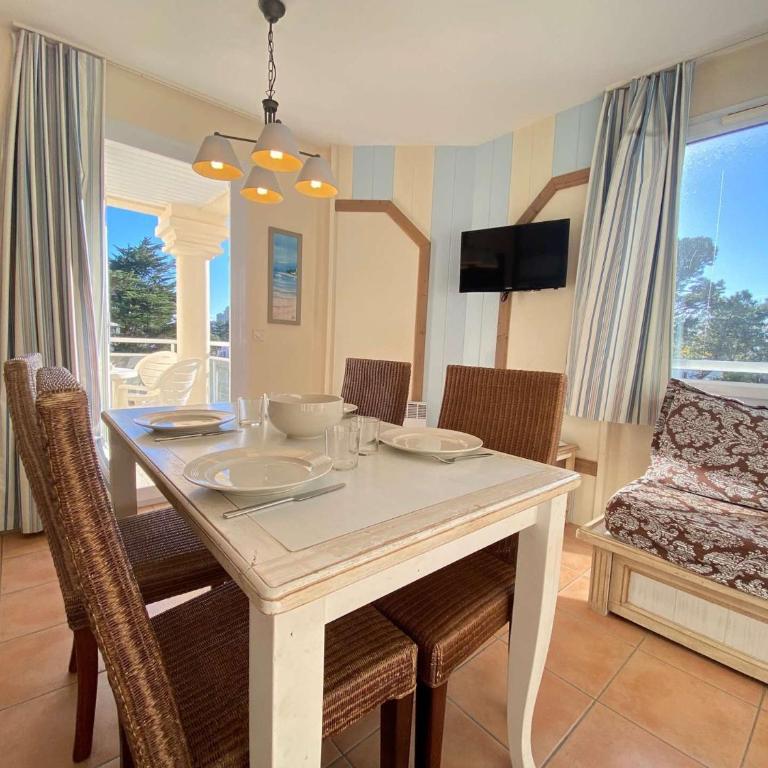 Royal park, T2 - Résidence avec piscine - LA BAULE - LB070-2333 - One-Bedroom Apartment - 1