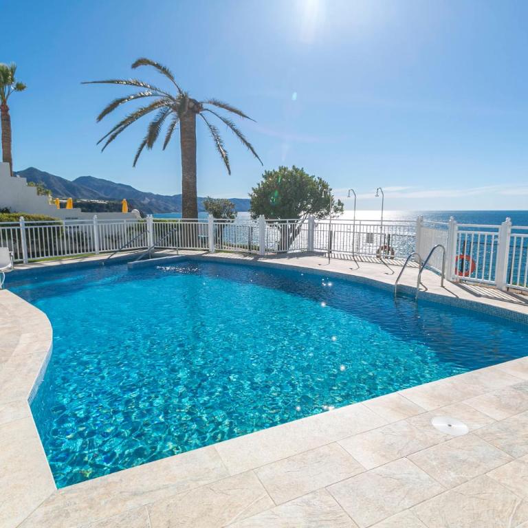 Tuhillo Parador Nerja - Apartamento con vistas al mar - 1