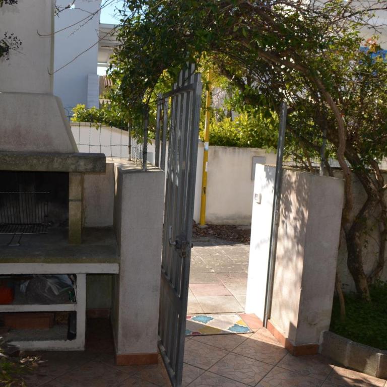 Casa Linda in Torre dellOrso with Wi-Fi and air conditioning - Casa Vacanze - 2