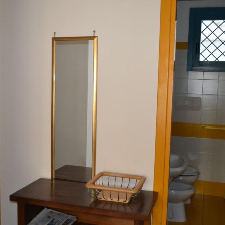 Casa Linda in Torre dellOrso with Wi-Fi and air conditioning - Casa Vacanze - 8