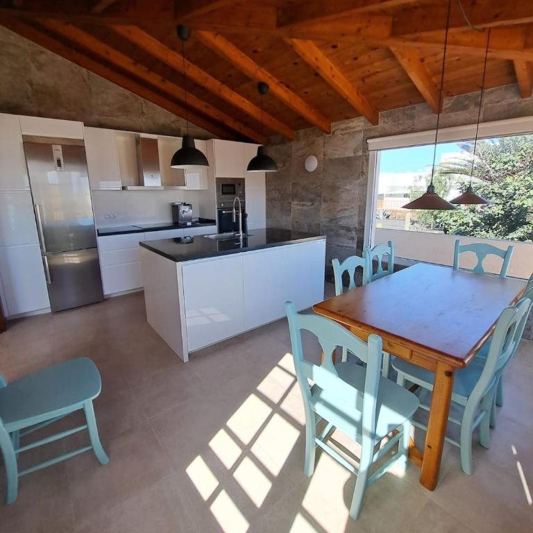 Villa Volcanes, Big House, Gardens Heated Pool - Casa de 4 dormitorios - 24