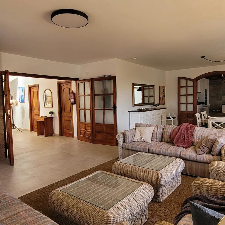 Villa Volcanes, Big House, Gardens Heated Pool - Casa de 4 dormitorios - 27
