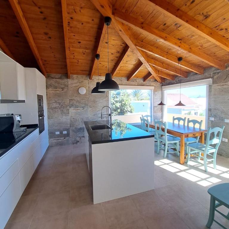 Villa Volcanes, Big House, Gardens Heated Pool - Casa de 4 dormitorios - 39