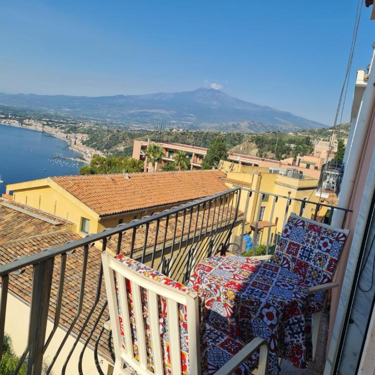 Carmela-Enzo Apartment Taormina View - Appartamento Standard con 2 Camere da Letto - 1