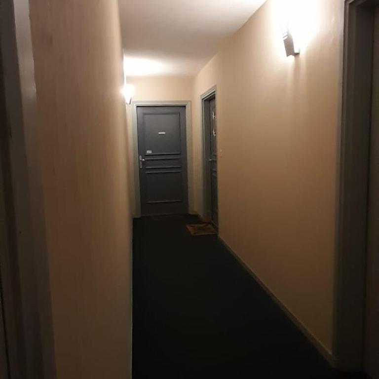 appart sympa confort bien situé - Studio Apartment - 29