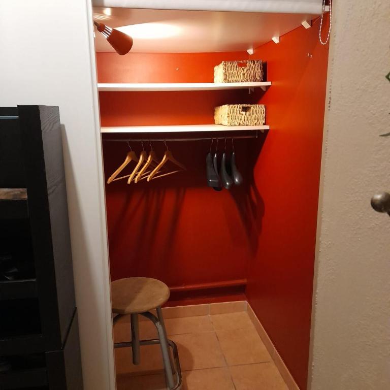 appart sympa confort bien situé - Studio Apartment - 23