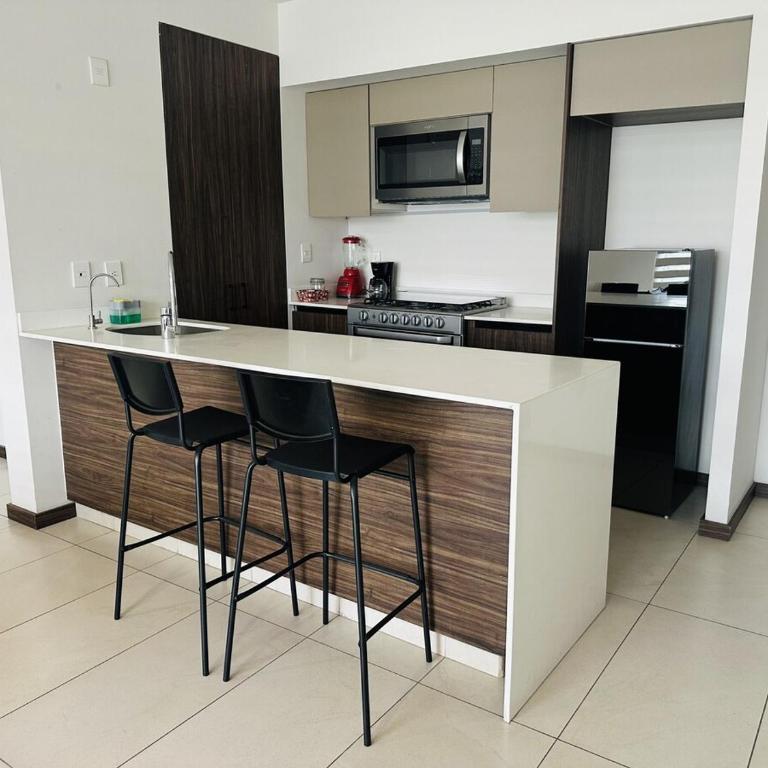 Hermoso Departamento frente a Midtown con Parking - Apartamento de 2 dormitorios - 5