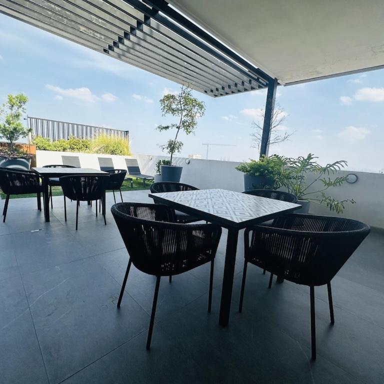 Hermoso Departamento frente a Midtown con Parking - Apartamento de 2 dormitorios - 7
