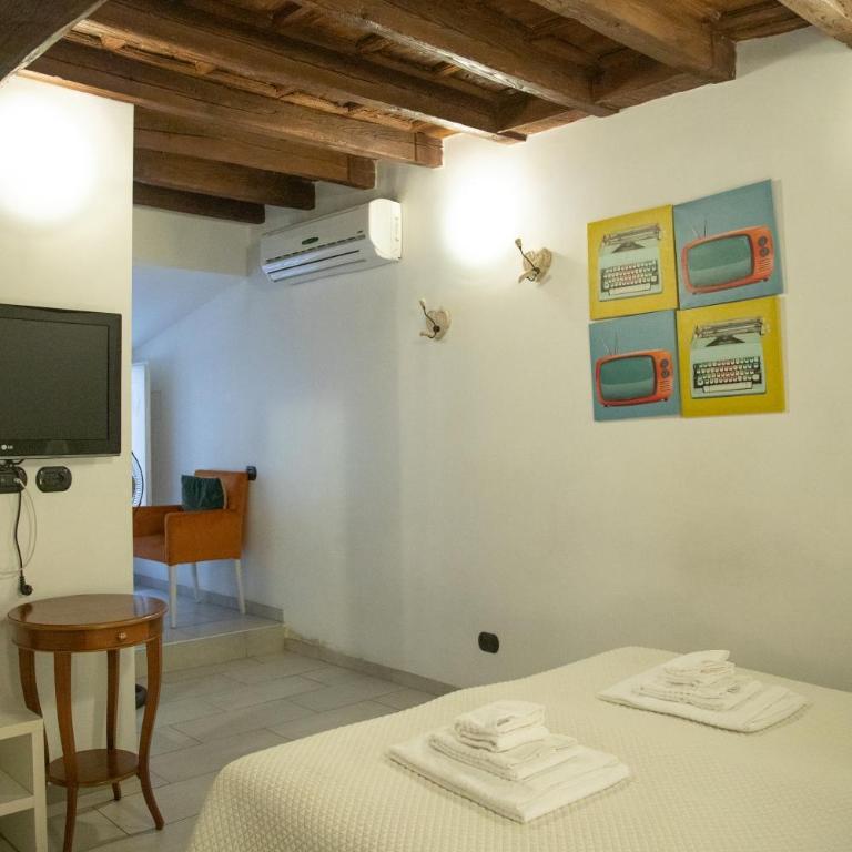 Flowers Apartments Rome City Center - Appartamento Deluxe - 28