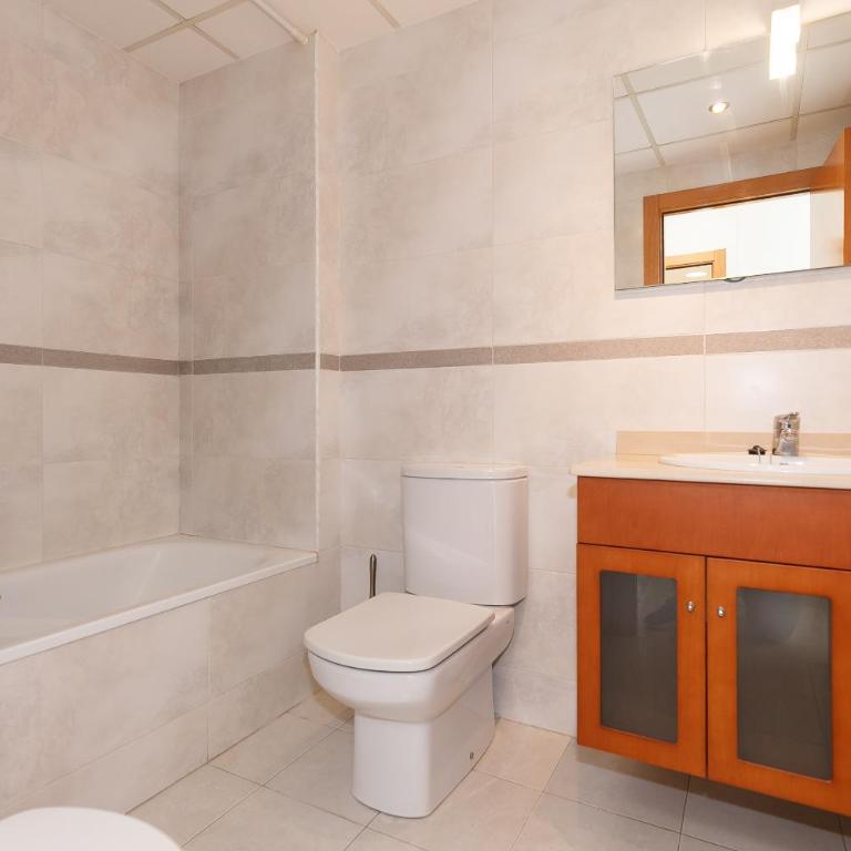 UHC ELS PINS APARTMENTS - Two-Bedroom Apartment - 15