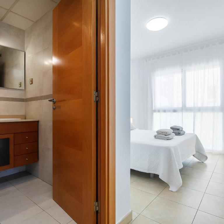 UHC ELS PINS APARTMENTS - Two-Bedroom Apartment - 14