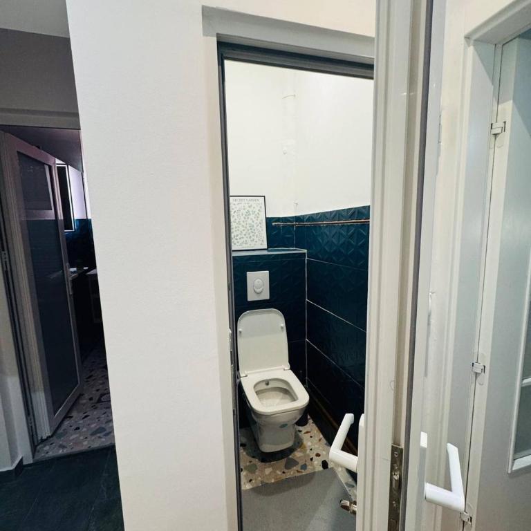 Miss Nareens Central Apartment with free garage - Apartment - 16