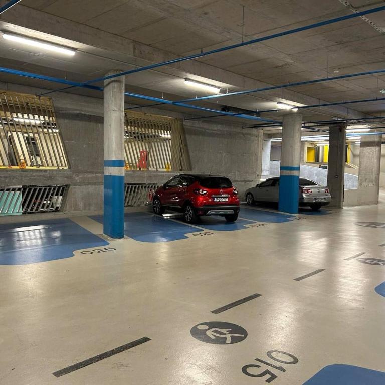 Miss Nareens Central Apartment with free garage - Apartment - 23