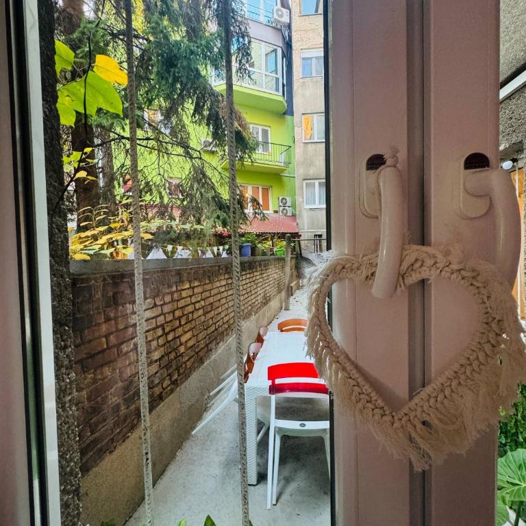 Miss Nareens Central Apartment with free garage - Apartment - 26