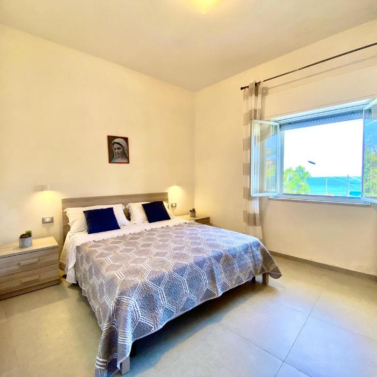 Villa dei Gerani, a 500 mt dal mare - Appartamento con 3 Camere da Letto - 4