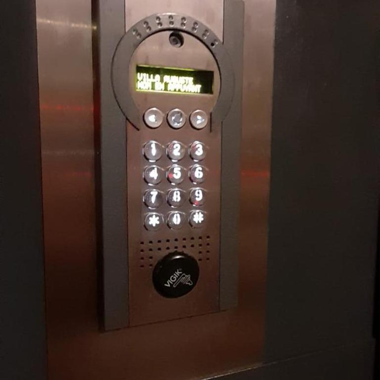 appart sympa confort bien situé - Studio Apartment - 32