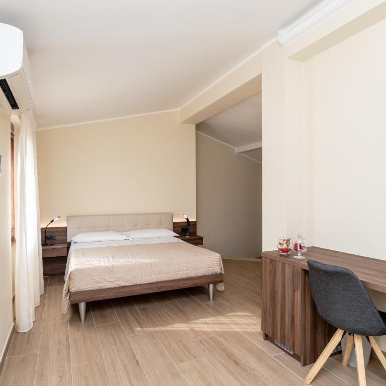 Scaligero Rooms - Camera King con Vasca Idromassaggio - 3
