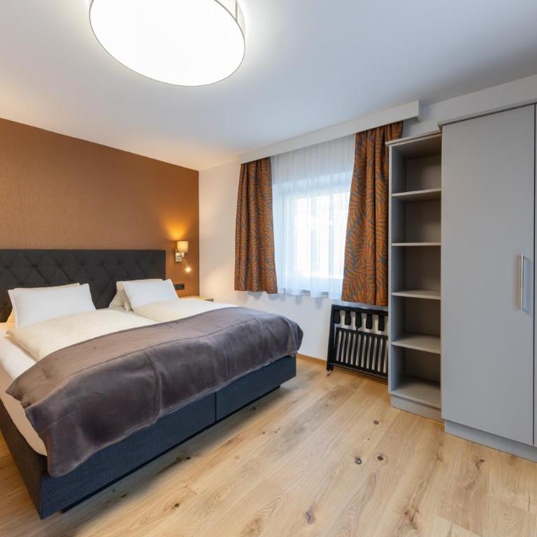 Haus Bergkastelblick - Deluxe Doppelzimmer mit Bad - 2