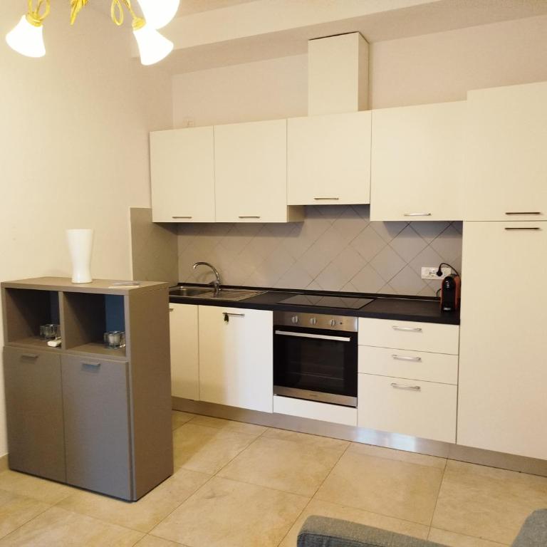 Fulvio House - Appartamento con 2 Camere da Letto - 9