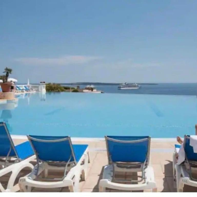 Vue mer piscine parking tennis 4 personnes - Apartment mit 1 Schlafzimmer, Meerblick und Terrasse - 36