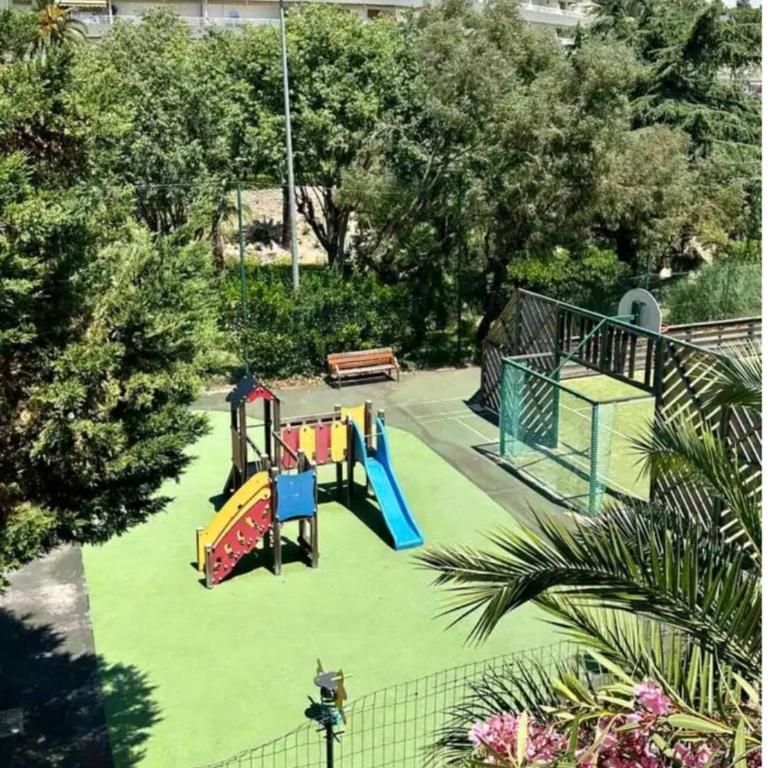 Vue mer piscine parking tennis 4 personnes - Apartment mit 1 Schlafzimmer, Meerblick und Terrasse - 38