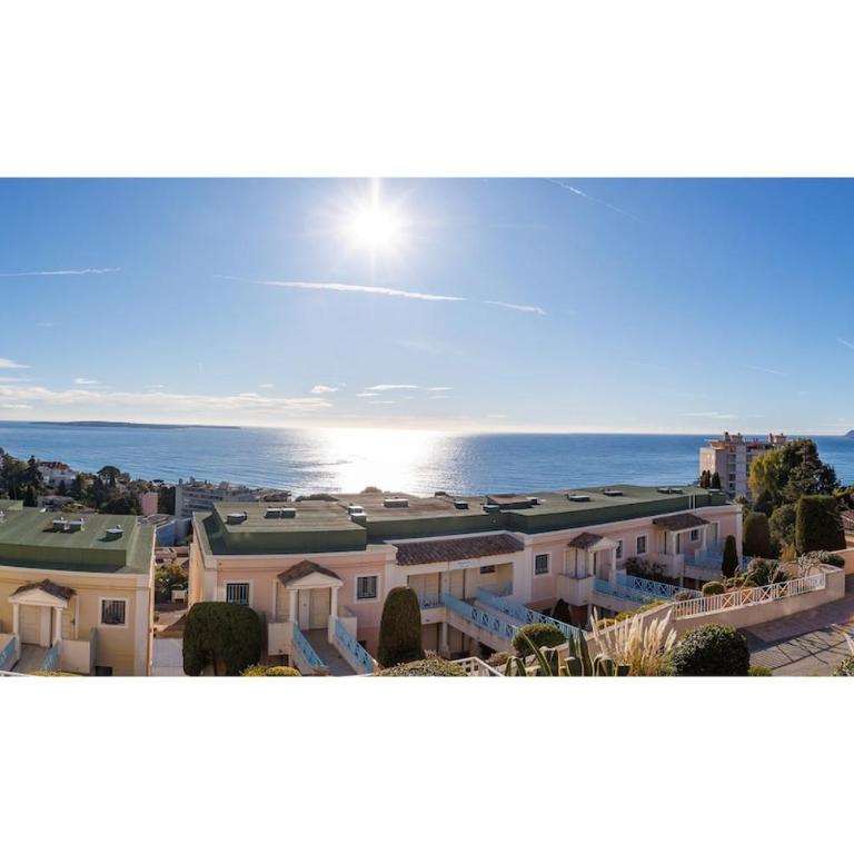 Vue mer piscine parking tennis 4 personnes - Apartment mit 1 Schlafzimmer, Meerblick und Terrasse - 42