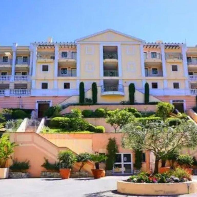 Vue mer piscine parking tennis 4 personnes - Apartment mit 1 Schlafzimmer, Meerblick und Terrasse - 50