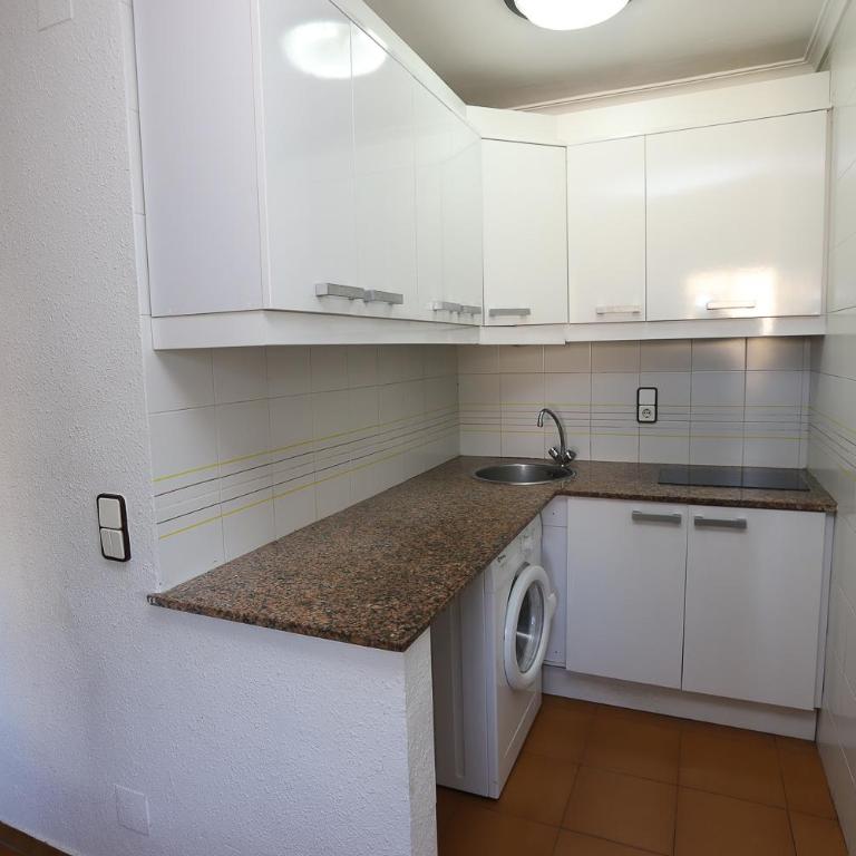 DIFFERENTFLATS Decathlon - Apartamento de 1 dormitorio con vistas a la ciudad - 10