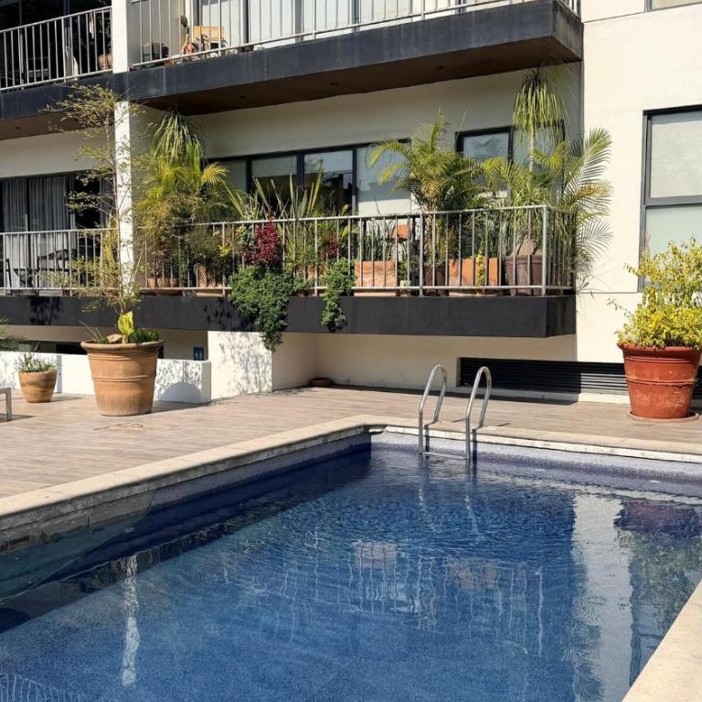 Departamento muy amplio, vista verde y alberca - Two-Room Apartment - 11