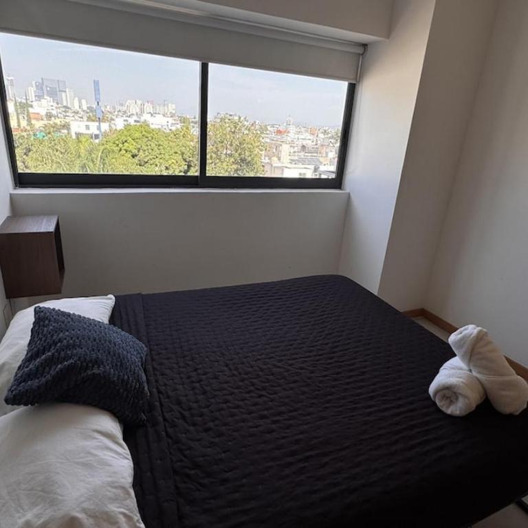 Departamento muy amplio, vista verde y alberca - Two-Room Apartment - 12