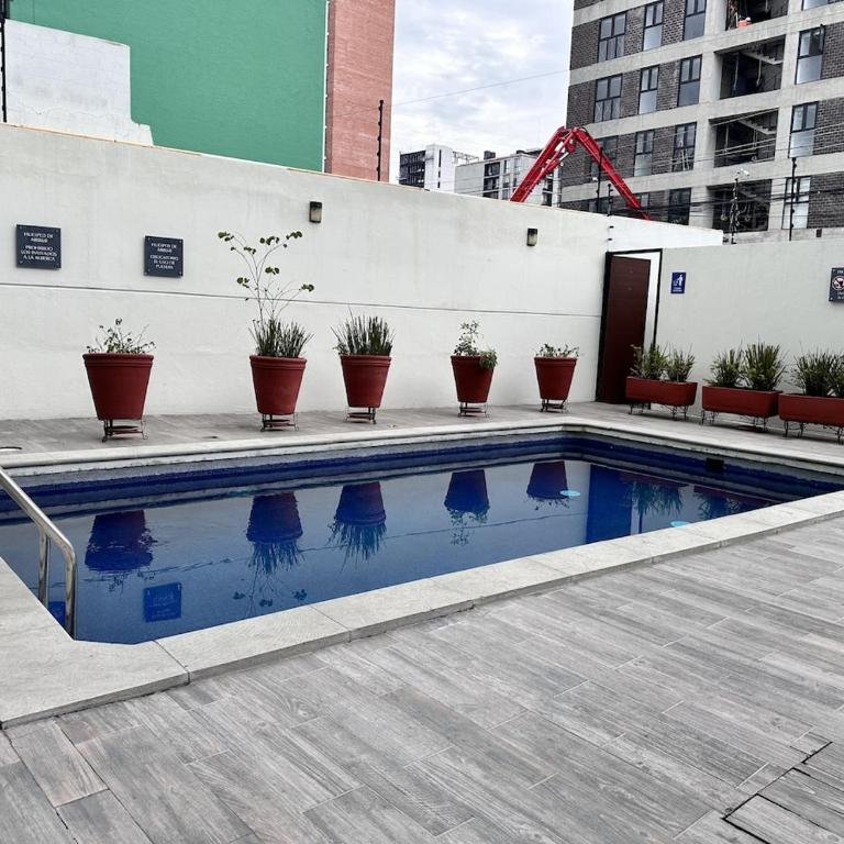 Departamento muy amplio, vista verde y alberca - Two-Room Apartment - 14
