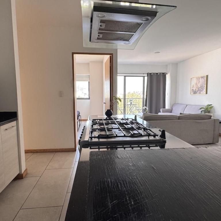 Departamento muy amplio, vista verde y alberca - Two-Room Apartment - 16
