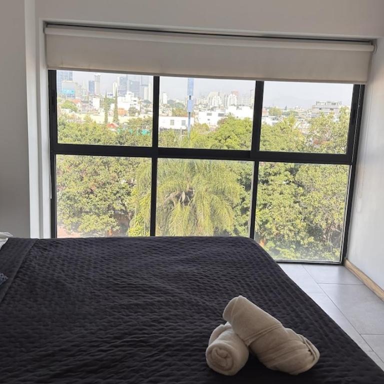 Departamento muy amplio, vista verde y alberca - Two-Room Apartment - 24