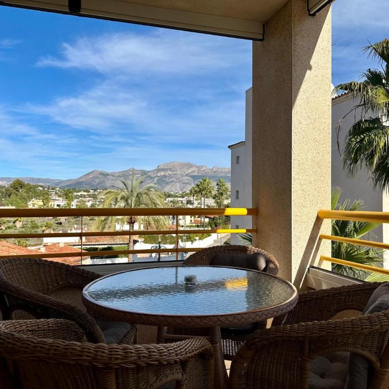 Las Terrazas - Three-Bedroom Apartment - 19