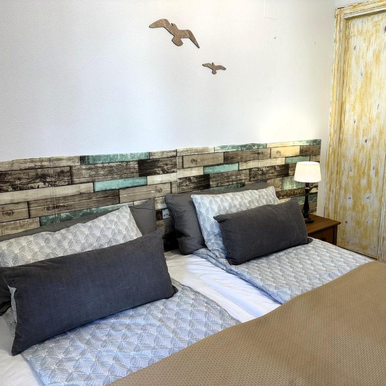 Las Terrazas - Three-Bedroom Apartment - 14