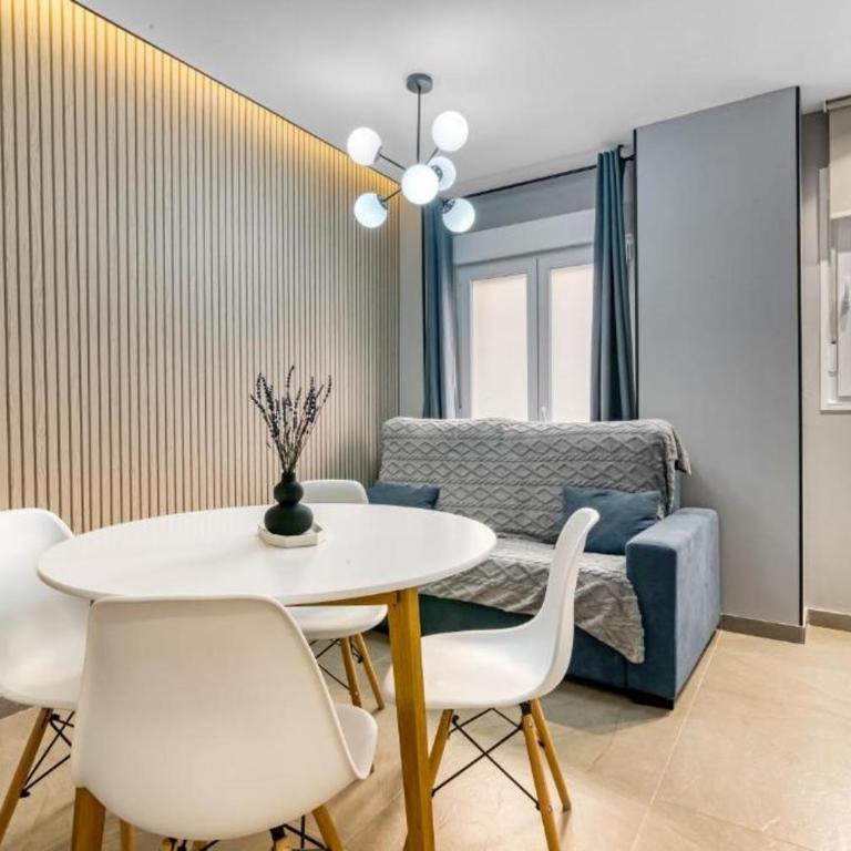 City Scape Suites - Two-Bedroom Apartment - 30