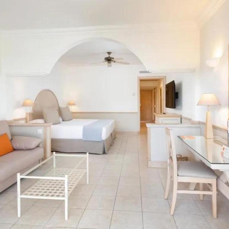 Gran Castillo Tagoro Family & Fun Playa Blanca - Habitación Superior Deluxe (1 adulto) - 1
