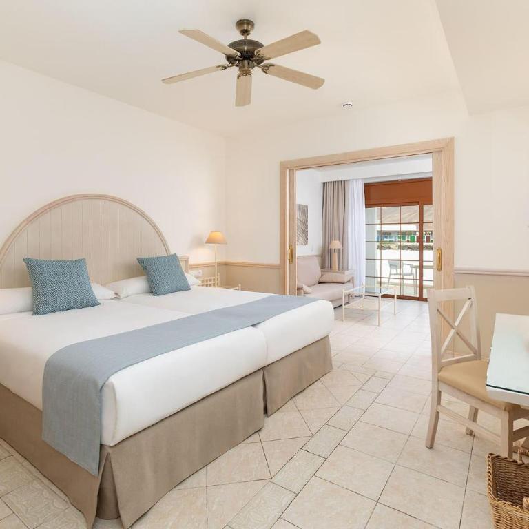 Gran Castillo Tagoro Family & Fun Playa Blanca - Suite Gold Level Senior (4 adultos + 2 niños) - 2