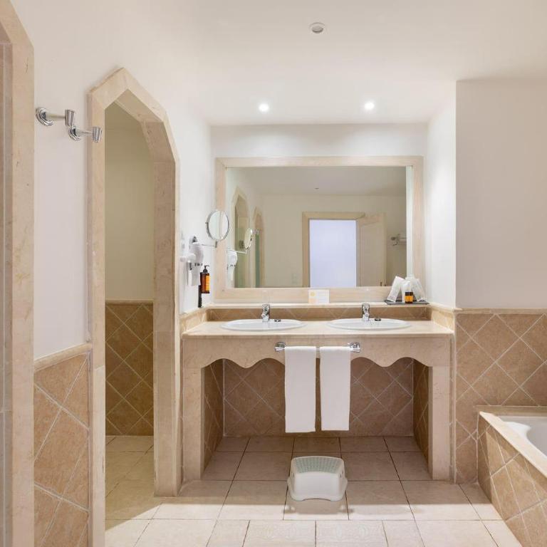 Gran Castillo Tagoro Family & Fun Playa Blanca - Suite Gold Level Senior (4 adultos + 2 niños) - 7