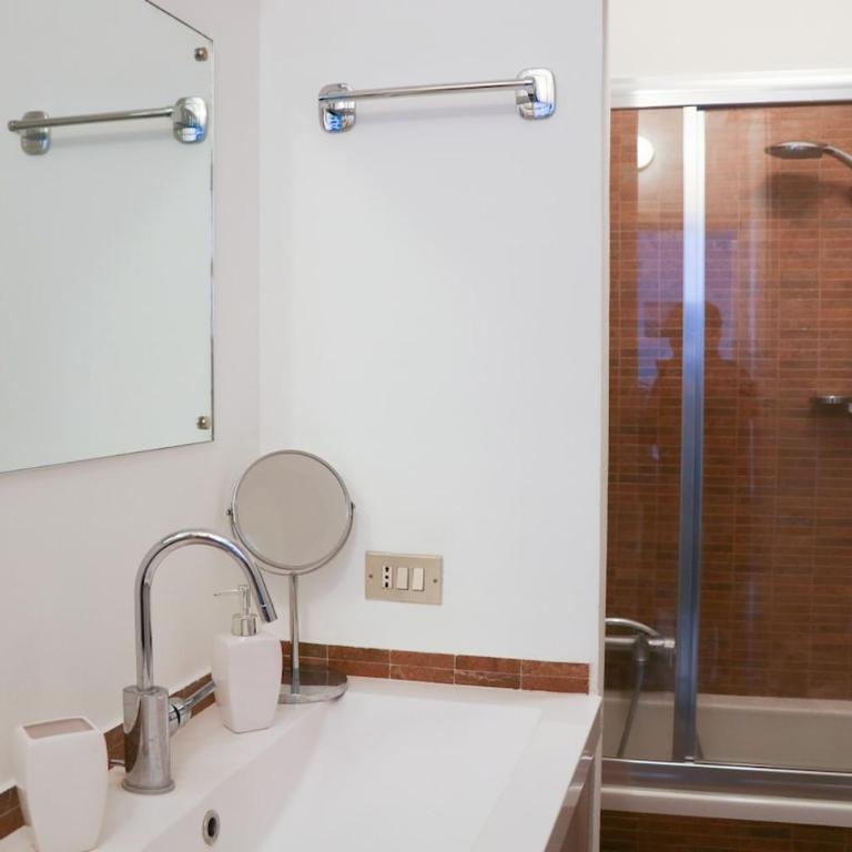 Historic Center with Terrace - Appartamento con 2 Camere da Letto - 4