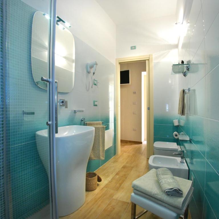 Smart Suite & Apartments - Camera Matrimoniale Comfort - 2