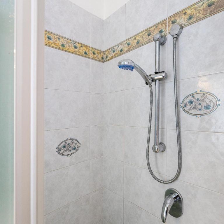 Hostdomus - Casa Ambra - Appartamento con 1 Camera da Letto - 13