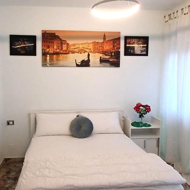 Om House Venezia - Camera Familiare con Bagno - 1