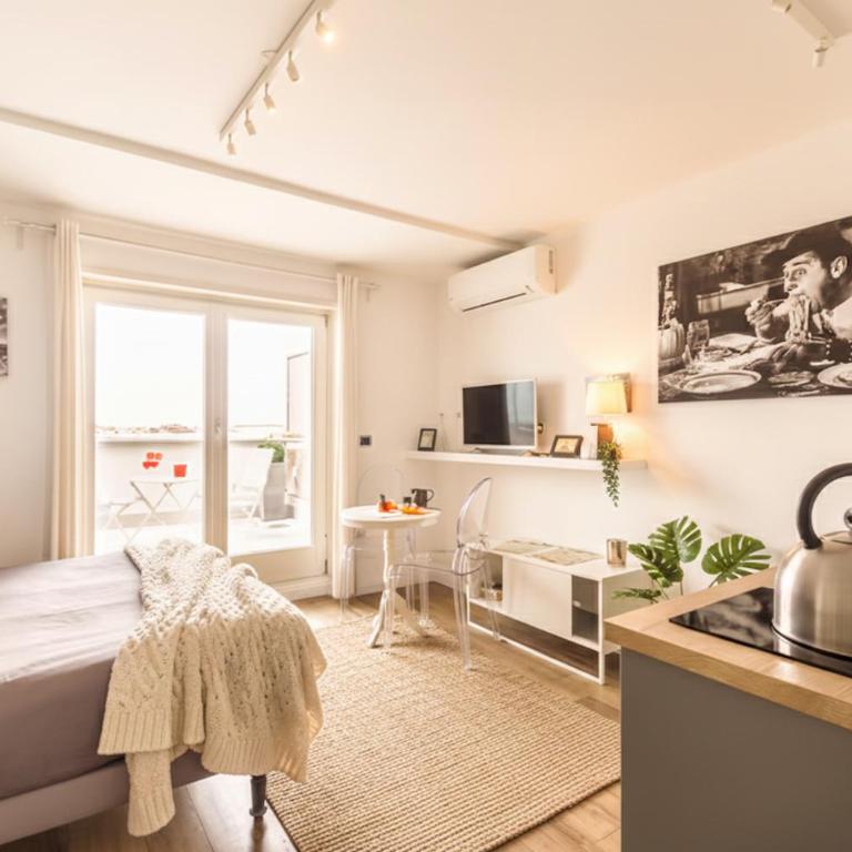 Terrace with Tiber View - Trastevere - Monolocale con Balcone - 6