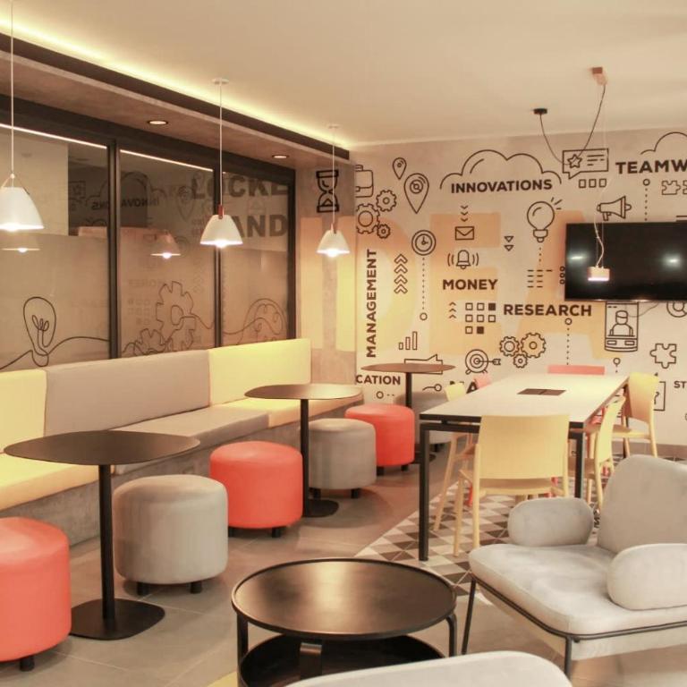HOM I Mall Plaza Egana I Wifi I Gym I 1D1B - Apartment - 44