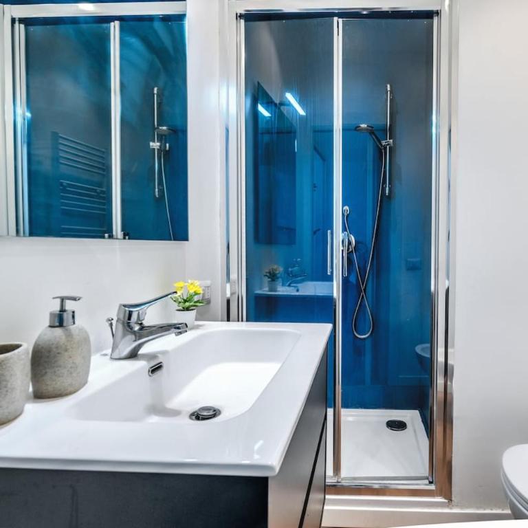 Central Station - Private Terrace, Netflix & Wi-Fi - Appartamento con 1 Camera da Letto - 17