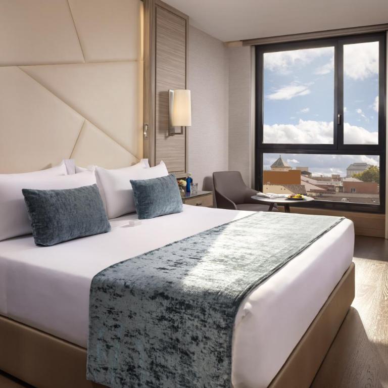 VP Plaza España Design - Standard Double or Twin Room - 2